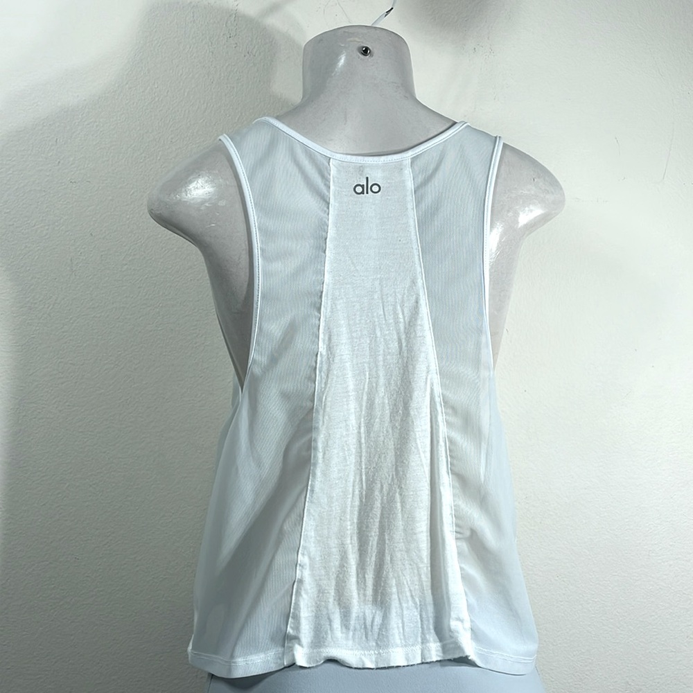 ALO Yoga White Crop Top